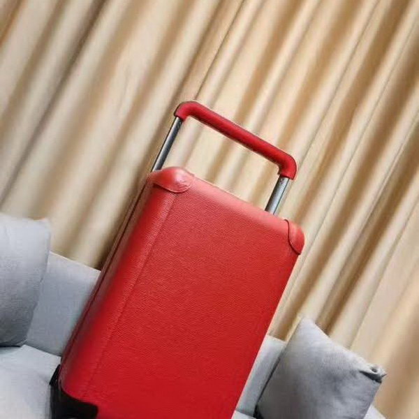 商品Alt模板：路易威登/LV 旅行箱，釆用经典水波纹系列，变色皮，铝制宽拉杆时尚大气，独特设计理念，时尚潮流，众多明星同款 - xtest